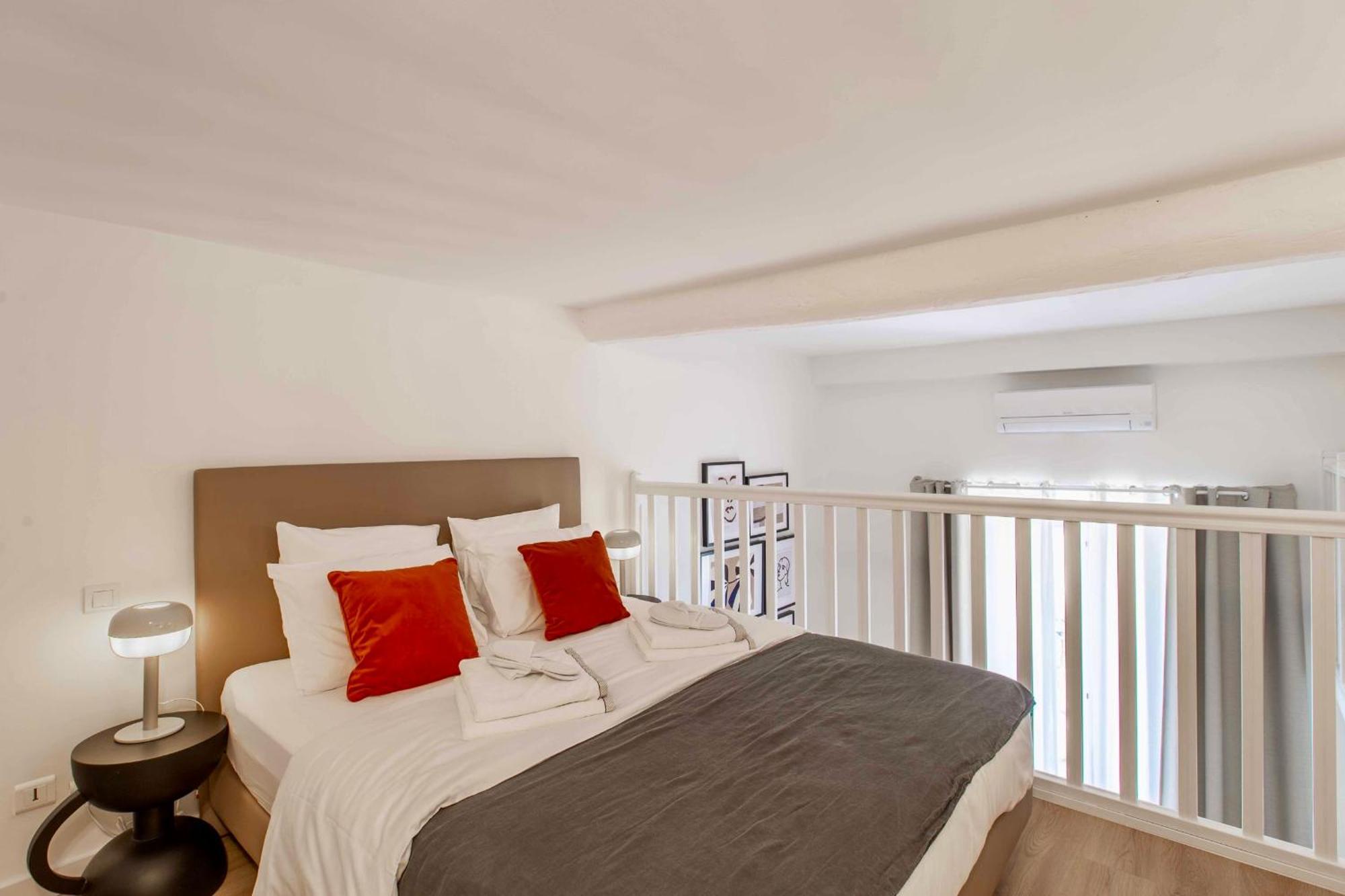 Suede Promenade Duplex Apartment At 1 Min From The Sea 2 Bathrooms นีซ ภายนอก รูปภาพ