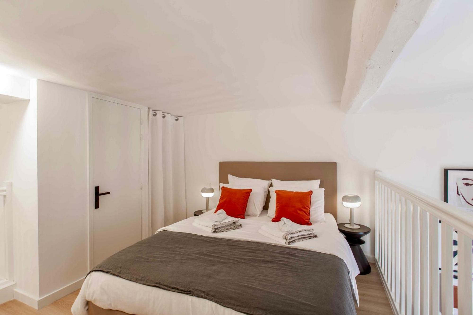 Suede Promenade Duplex Apartment At 1 Min From The Sea 2 Bathrooms นีซ ภายนอก รูปภาพ